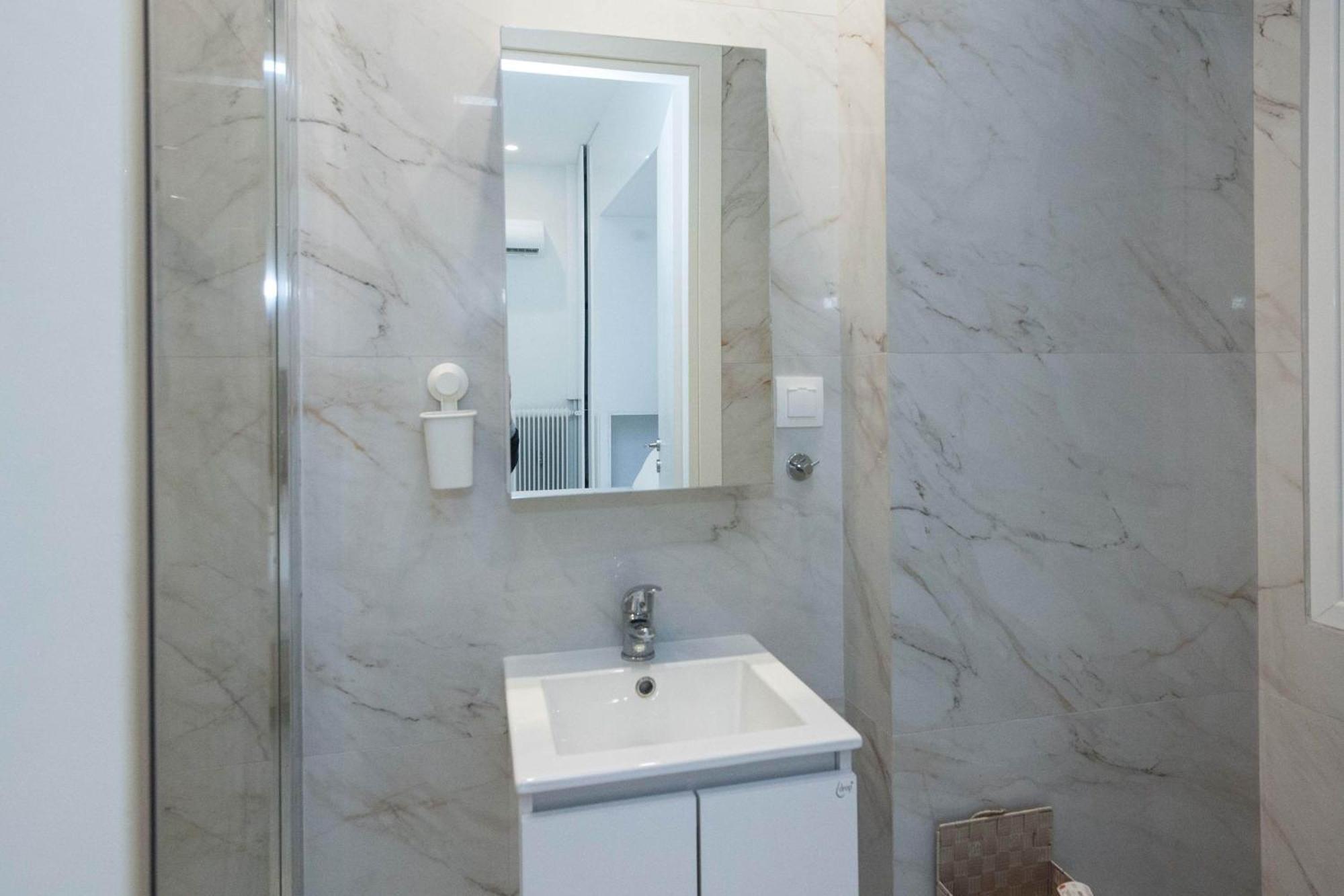 Pagrati Premium Living 2 Bd House With Balcony Atenas